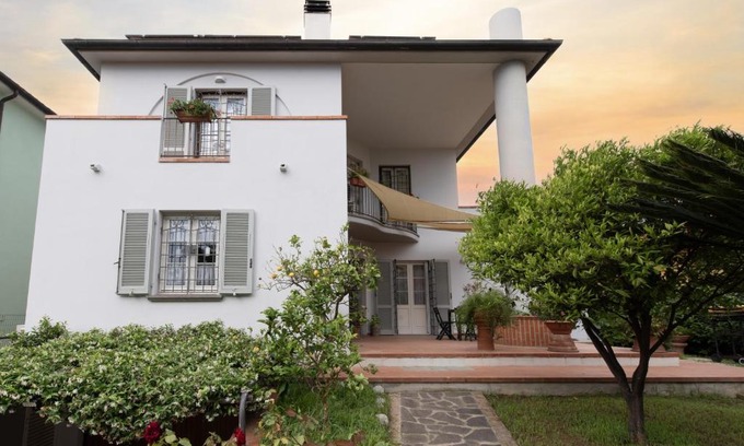 Lumiere House | Casa delle Lumiere. 6 beds between the sea, thermal baths, and the Tuscan countryside