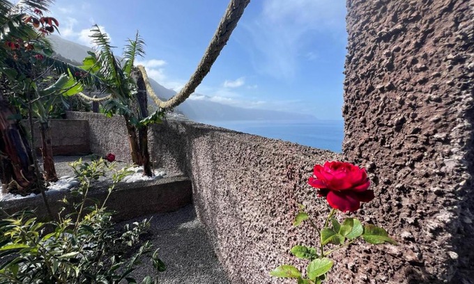 Ponta Delgada House | Casa Do Pico