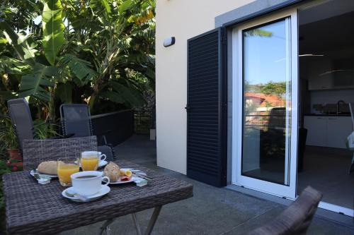 Ponta Delgada Apartment | Casa do Tio Albino II, By OP