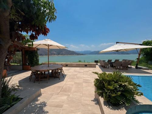 El Santuario Hotel | Casa el mirador-Valle de Bravo