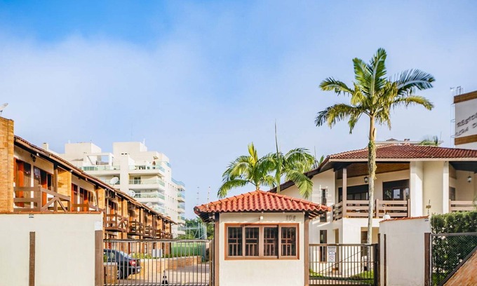 Maitinga House | Casa em Bertioga com piscina e área de lazer