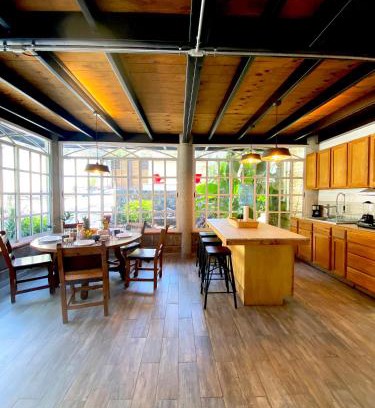 Tepoztlan House | Casa Encino con alberca climatizada en Tepoztlán