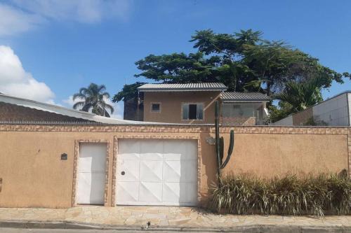 Pereque Mirim House | Casa espaçosa com piscina e garagem - Caraguatatuba