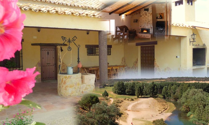Villanueva de la Jara Cottage | Casa Flor Rural Cottage for 20 people