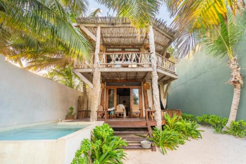 Zona Hotelera Hotel | Casa Ganesh Tulum-Beachfront hotel by Ahau Collection