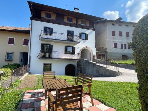 Ronzone House | Casa Ianes