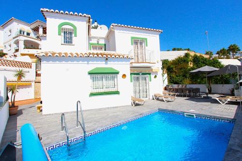 Punta Lara Villa | Casa Isabella villa with heated pool