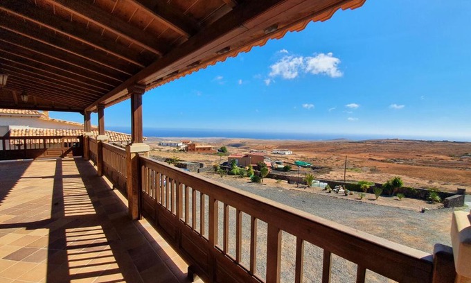 Guisguey House | Casa Javier y Casa Eva