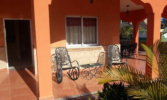 Municipality of Cienaga de Zapata House | Casa Kirenia