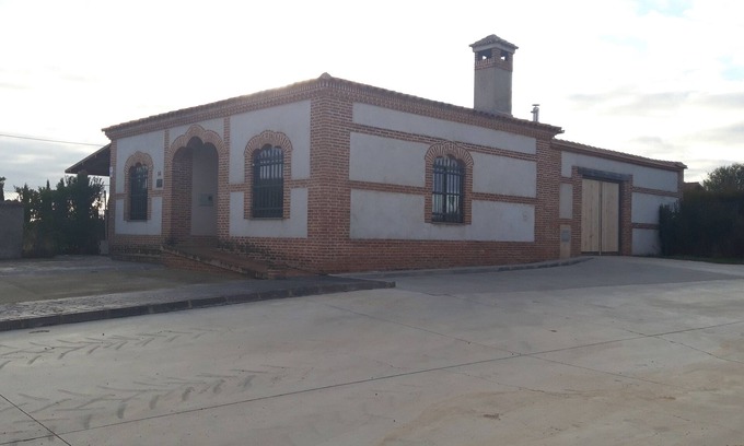 El Pedroso de la Armuna Cottage | Casa Los Quiñónes - Enjoy the countryside close to Salamanca