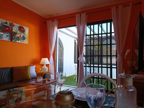 Triquivijate House | Casa Las Tinajas 1