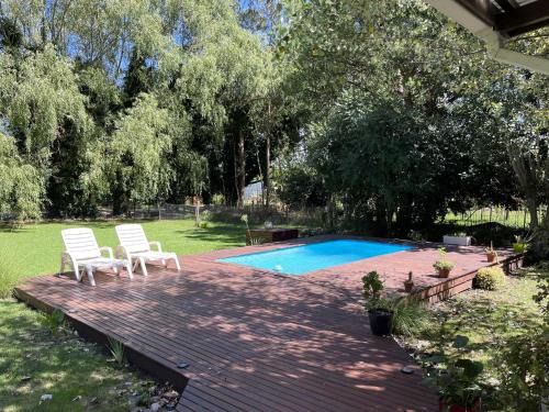 Los Acantilados House | Casa Leo - Casa Con pileta en Zona Acantilados Para 4 PAX - Hola Sur