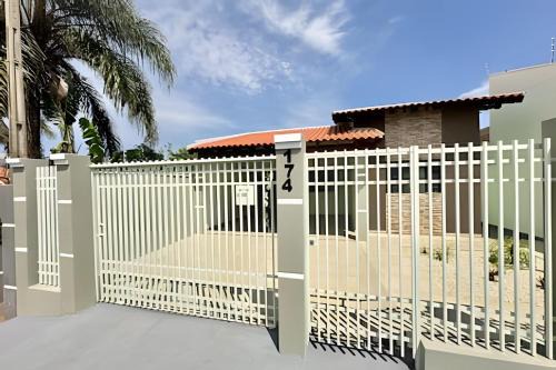 Ourinhos House | Casa linda e espaçosa, ar condicionado e 2 vagas