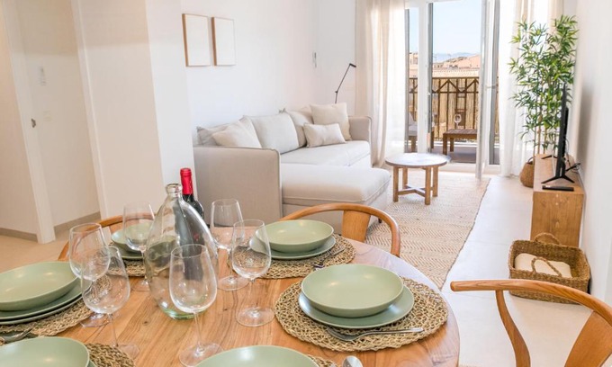 Tarifa Apartment | Casa Los Lances Deluxe - Reformado Junto a la Playa y Terraza