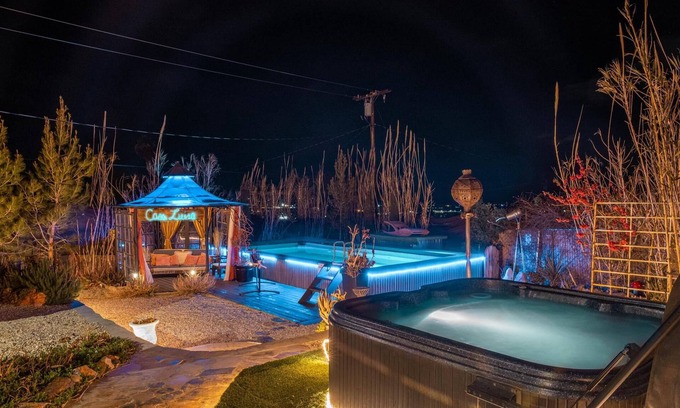 Joshua Tree House | Casa Luisa Joshua Tree Desert Oasis w/ Hot Tub near Park entrance