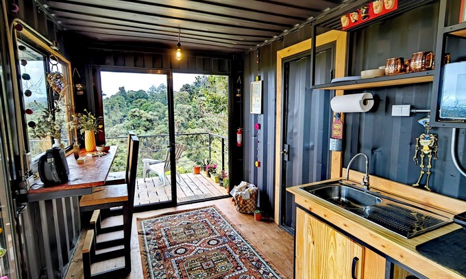 Pejibaye Cabin | Casa Lulú is the perfect refuge to enjoy the tranquility of the mountains. nn