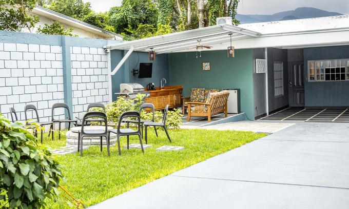 San Isidro de El General Hotel | Casa Luz