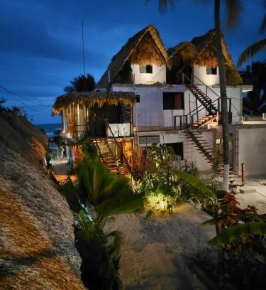 El Cuyo Apartment | Casa Mate BeachFront HOUSES El Cuyo