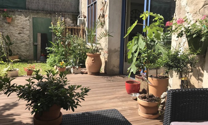 Nefiach House | Casa Mia