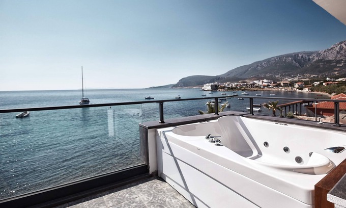 Karaburun Hotel | Casa Mimosa Hotel