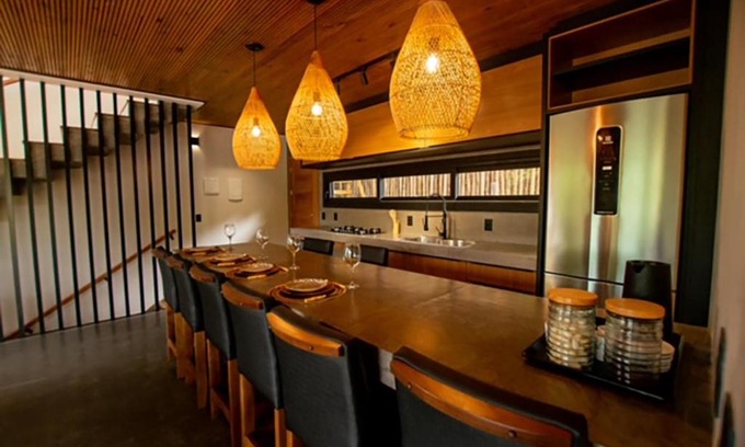 Praia do Rosa House | Casa moderna prox ao centro na Praia do Rosa SC