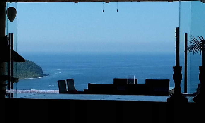 Ixtapa - Zihuatanejo Villa | CASA MONARCA. Self sustained house in La Ropa, Zihuatanejo, Gro. México.