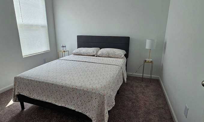 Sheridan House | Casa Montano! 10 min Grand PARK!