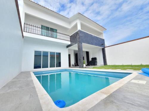 Tequesquitengo House | Casa MORA Tequesquitengo