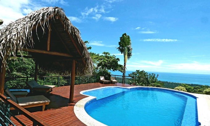 Savegre House | Casa Muy Facil Where Everything is Very Easy