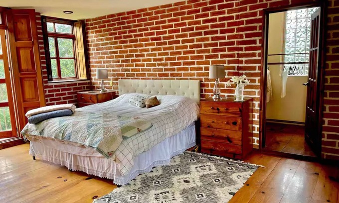 San Martin House | Casa Cosecha: Gorgeous brick house with a garden in serene neighborhood