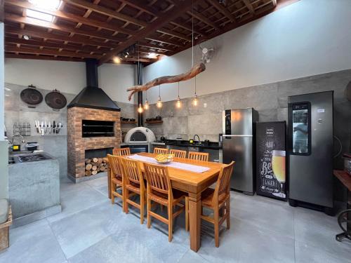 Nacoes House | Casa na praia com churrasqueira - Bal. Camboriú