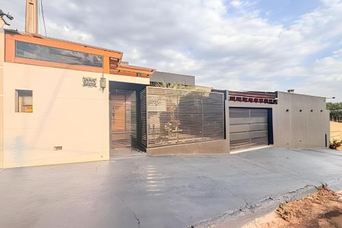 Ourinhos House | Casa no Jd Oriental, ar condicionado e vaga