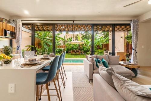 Tulum Villa | Casa Ohana~3BR w/Private Pool & Rooftop Jacuzzi, WiFi, Gym, & 5 km to Beach