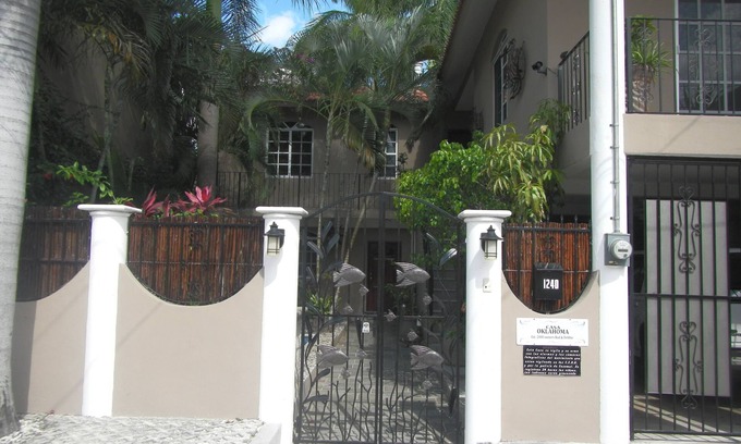 Colonos Cuzamil House | CASA OKLAHOMA in Cozumel Mexico is beautiful, private oasis 3 blocks from Ocean.