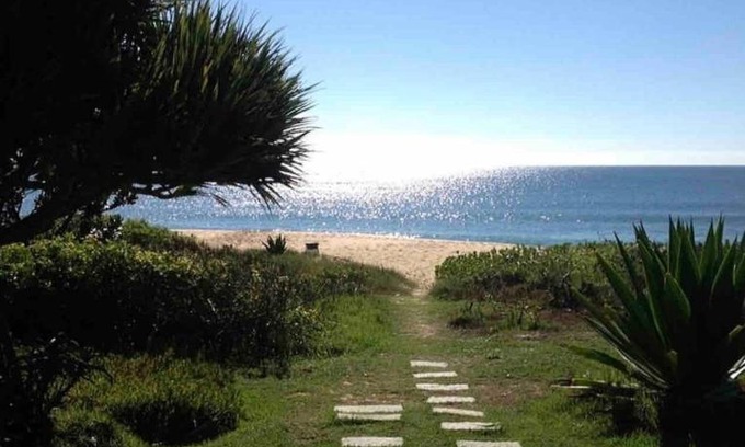 Estaleiro House | Casa pé na areia em praia paradisíaca