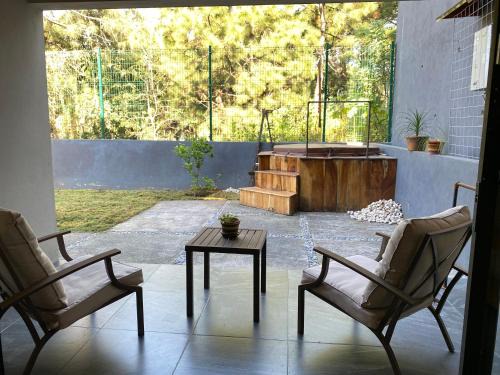 El Santuario House | Casa para 6 en Valle, Naturaleza, jacuzzi y descanso