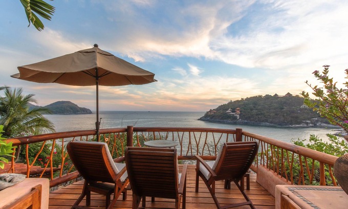 Zihuatanejo House | CASA PARAISO, Beyond Compare in Zihuat!