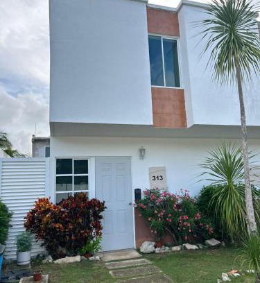 Villa Juarez House | Casa Playa Hermosa