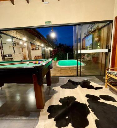 Morumbi House | Casa Rústica com piscina