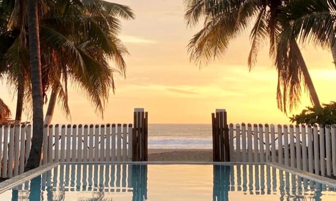 Puerto Arista House | Casa Rústica, Sofía, Frente al mar en Puerto Arista