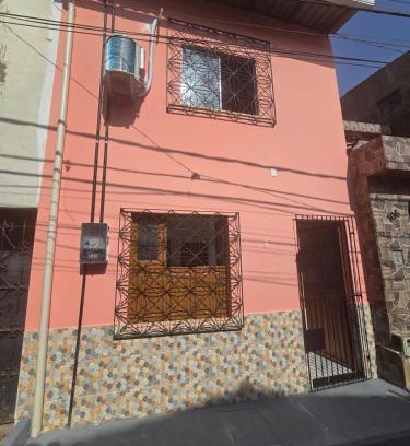 Cremacao House | Casa rosa - conforto com split, wifi e água quente