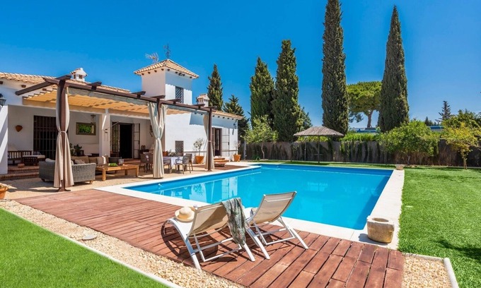 Marchena Villa | Casa Rural La Teja Marchena by Ruralidays