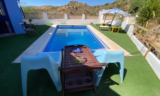 Campanillas Ski Chalet | Casa Rural Los Almendros