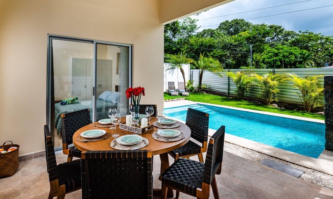 Paraiso Villa | Casa Shubha -- Newly built family villa with private pool, 5 min from the beach!