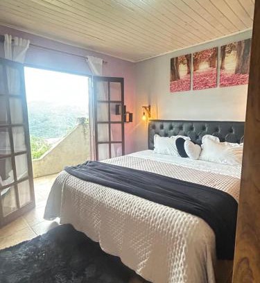 Agua Santa House | Casa Sobre as Nuvens - Ideal para Casal ou Família