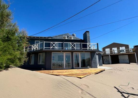 Monte Hermoso House | Casa sobre la playa