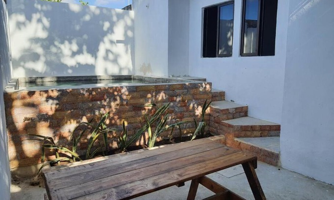 Merida House | Casa sola con piscina, semi amueblada y porch