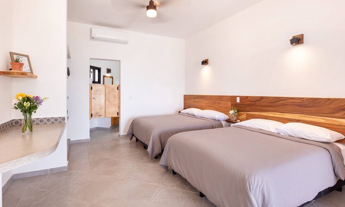 La Ventana Apartment | Casa Tako 1, CLEAN modern studio unit, 5 minutes walk to kite launch beach.