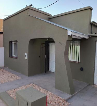 Tres Arroyos House | Casa Vélez - cómoda, moderna y bien ubicada en Tres Arroyos