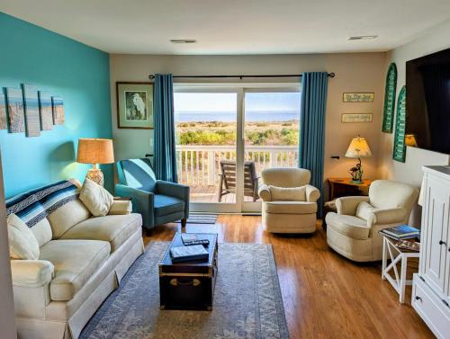 Oceanmarsh Subdivision House | Casa Wanderlust at Harbor Island K204